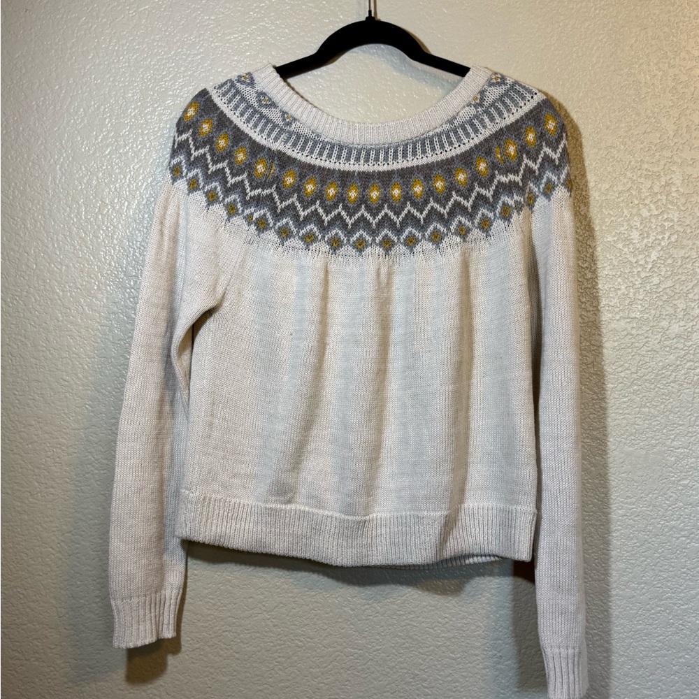 Women's Cream and Gray Patterned Sweater